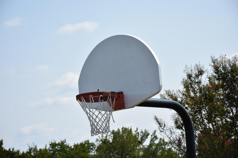 泪目！中国女篮又一30岁王牌复活：穿越2年磨砺，揭秘逆袭真因