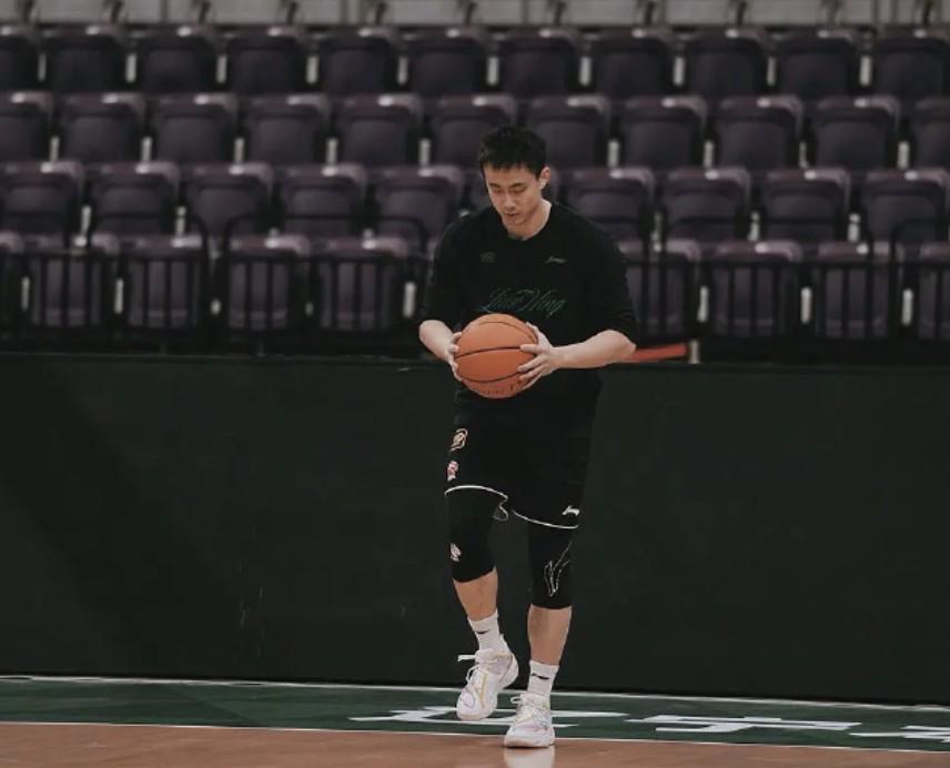 B体育平台-即将伤愈归来，辽宁本钢官方：赵继伟成功通过CBA体测